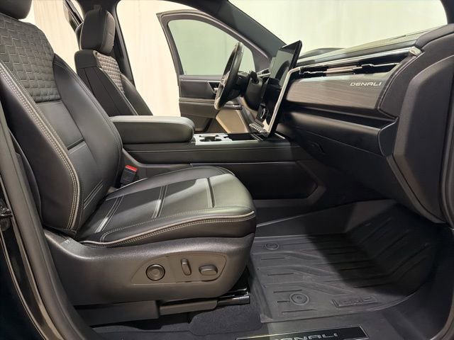 Used 2025 GMC Sierra EV Denali image 23