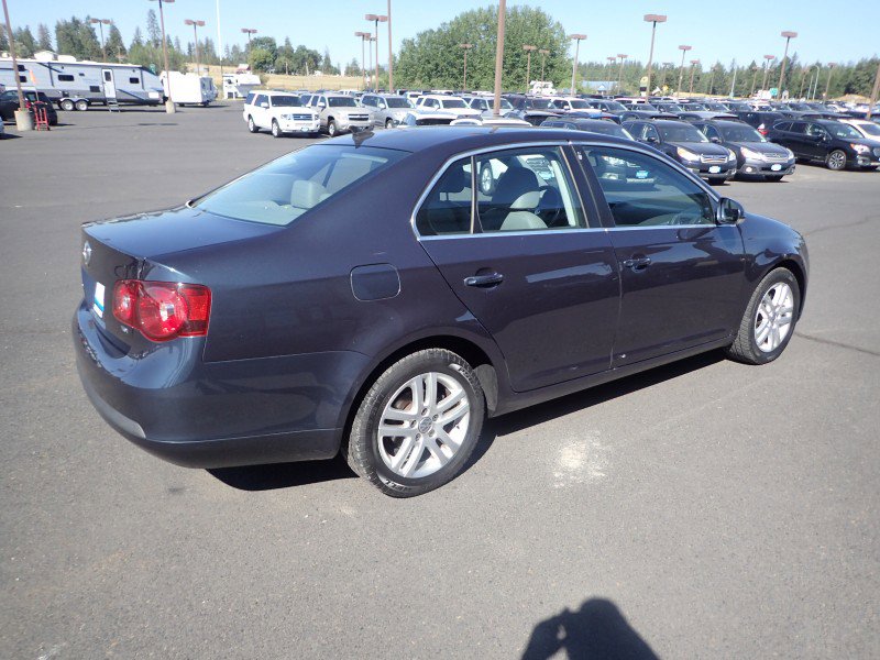 Used 2009 Volkswagen Jetta TDI image 5