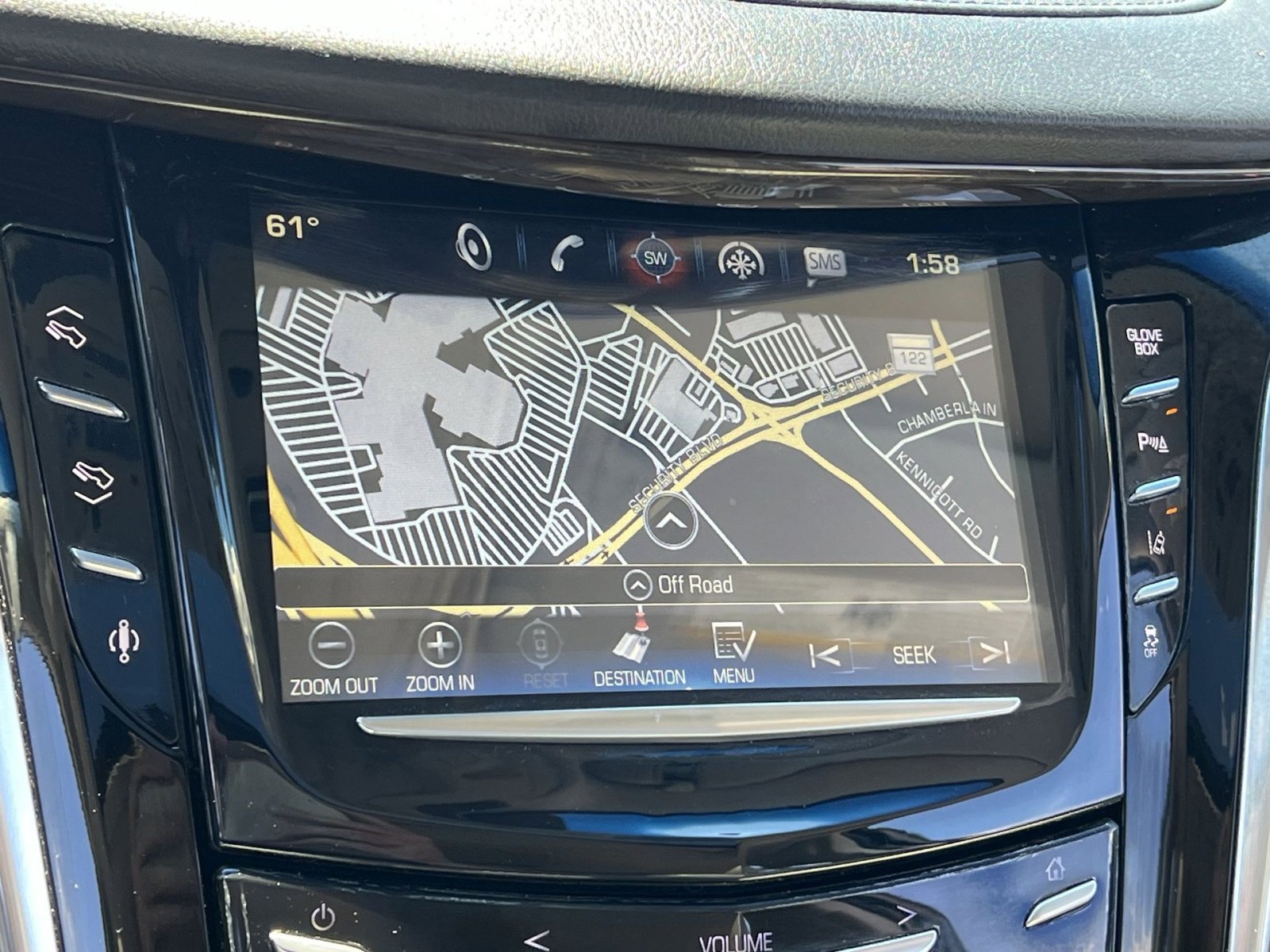 Used 2018 Cadillac Escalade Premium Luxury RWD image 28