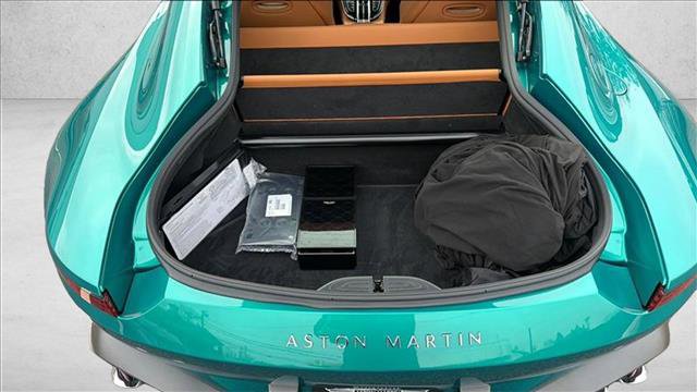 Used 2025 Aston Martin V8 Vantage Coupe image 10