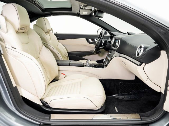 Used 2018 Mercedes-Benz SL 550 image 22