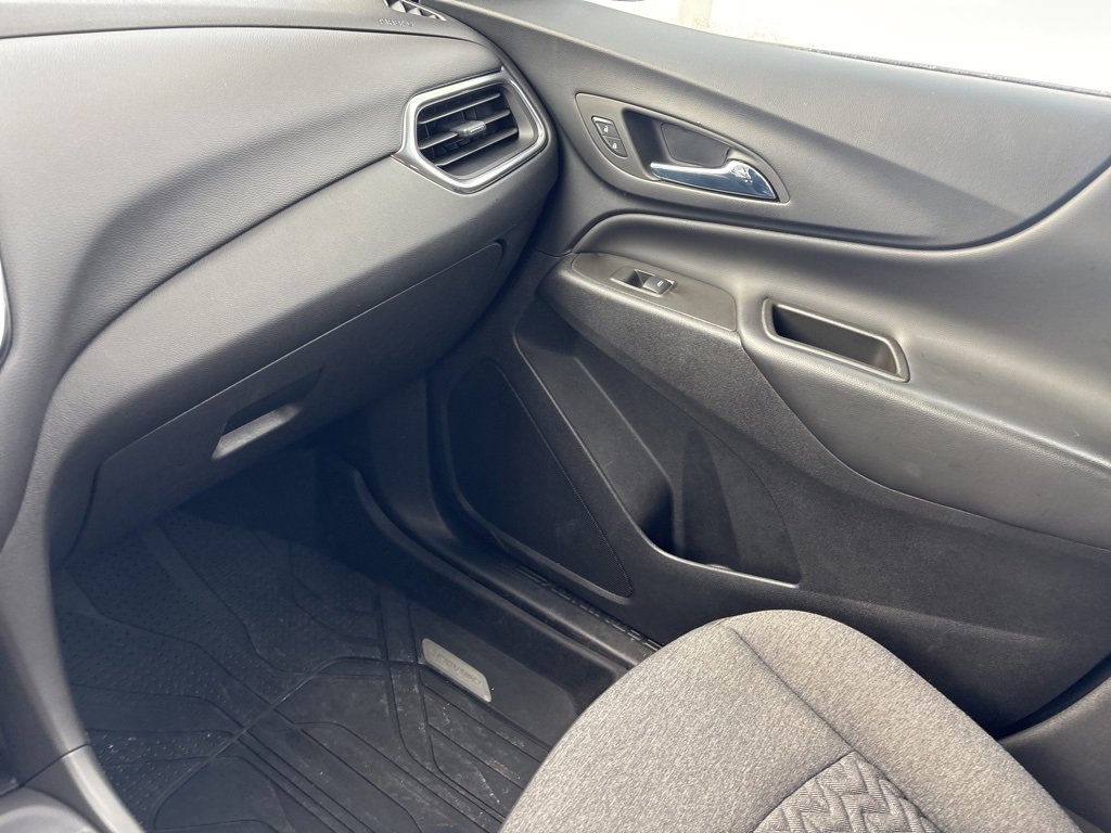 Used 2024 Chevrolet Equinox LT w/ LPO, Floor Liner Package image 39