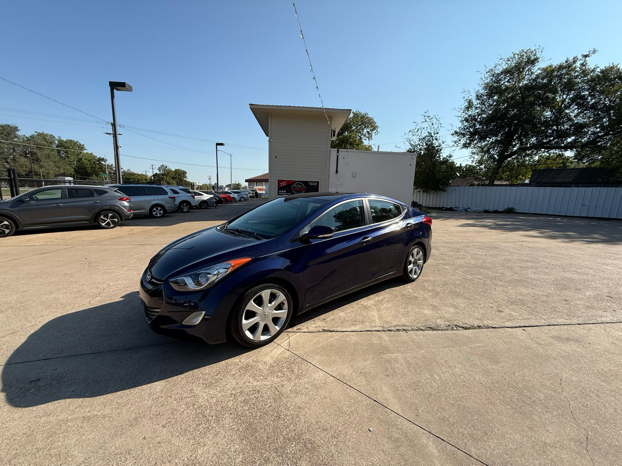 Used 2012 Hyundai Elantra Limited image 1