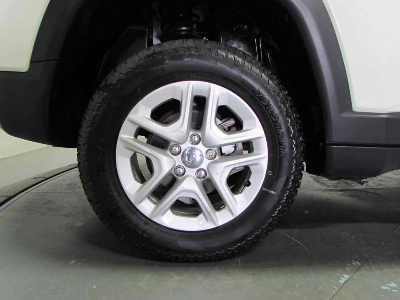 Used 2020 Jeep Compass Sport w/ Cold Weather Group image 9