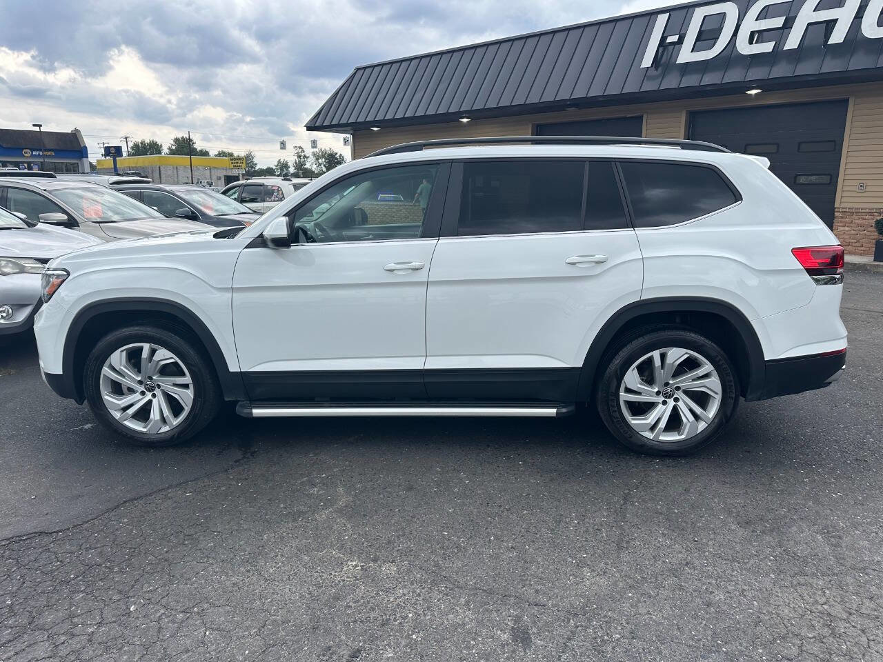Used 2021 Volkswagen Atlas SE image 11