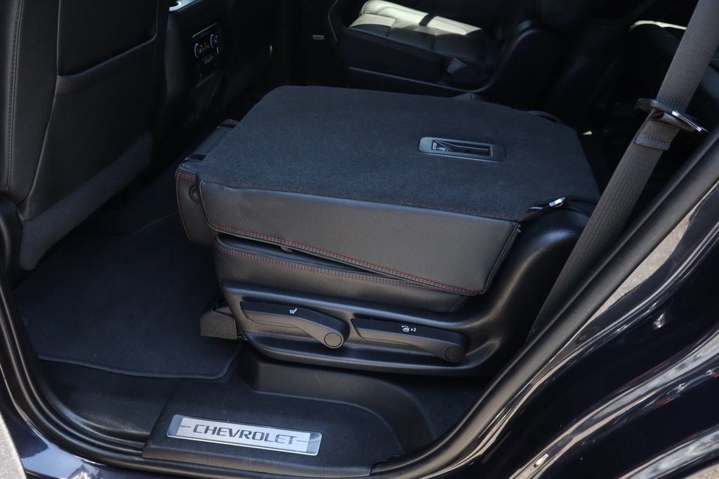 Used 2022 Chevrolet Tahoe RST w/ Luxury Package AWD/4WD image 44