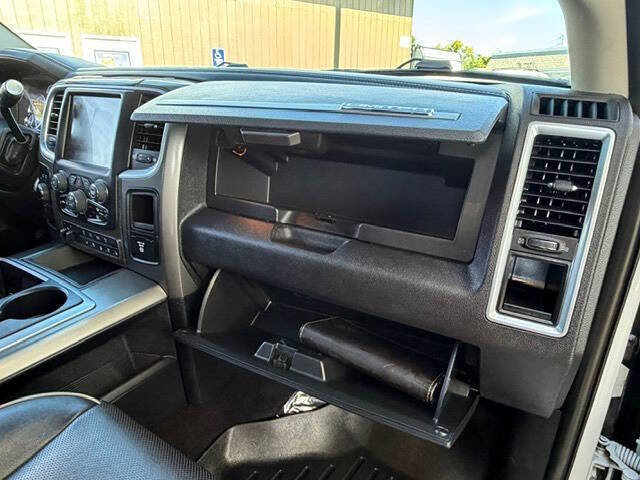 Used 2015 RAM 2500 Limited AWD/4WD image 34