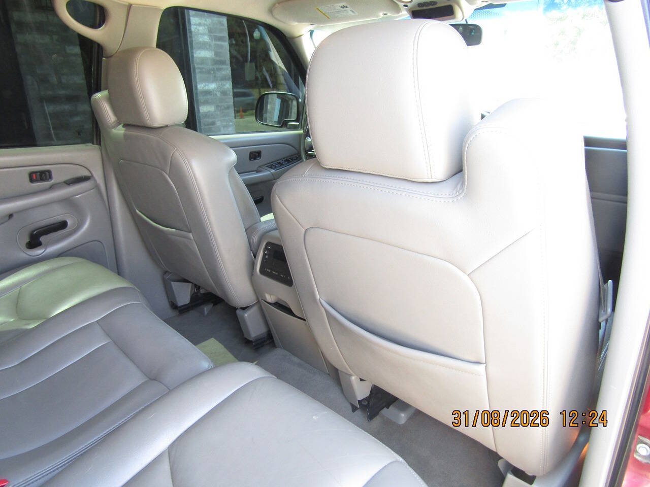 Used 2006 Chevrolet Avalanche Z71 w/ Sun And Sound Package AWD/4WD image 16
