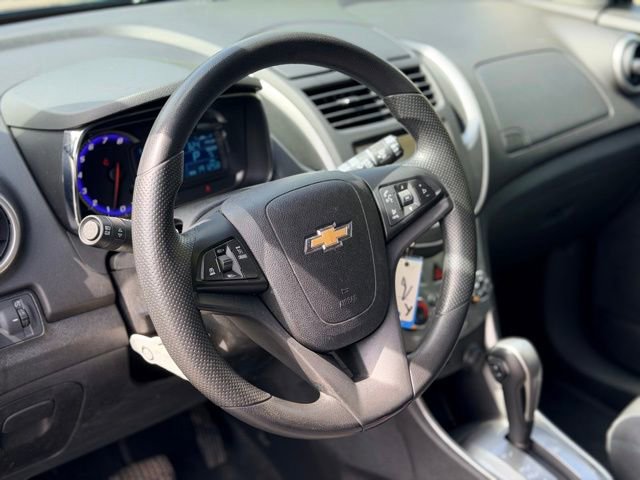 Used 2016 Chevrolet Trax LT FWD image 6