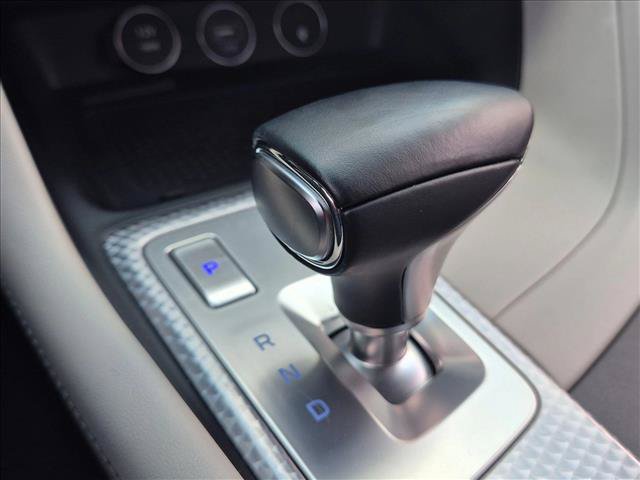 Used 2022 Genesis G70 3.3T RWD image 12