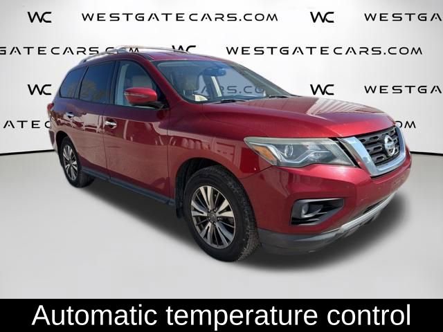 Used 2018 Nissan Pathfinder SL image 4