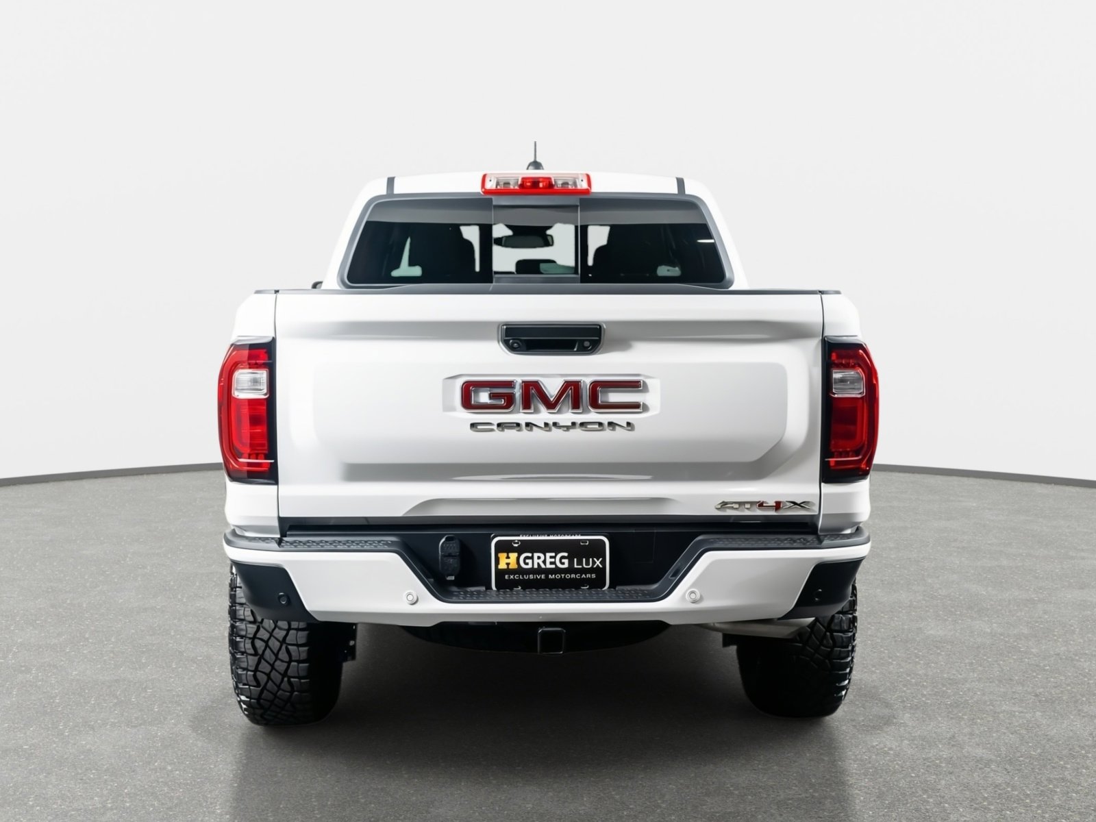 Used 2025 GMC Canyon AT4 w/ AT4X Package image 11
