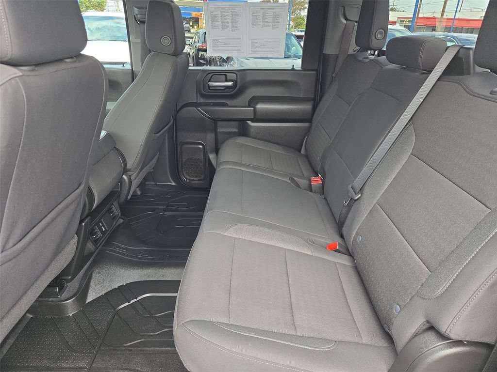 Certified 2026 Chevrolet Silverado 2500 Custom w/ Custom Value Package RWD image 16