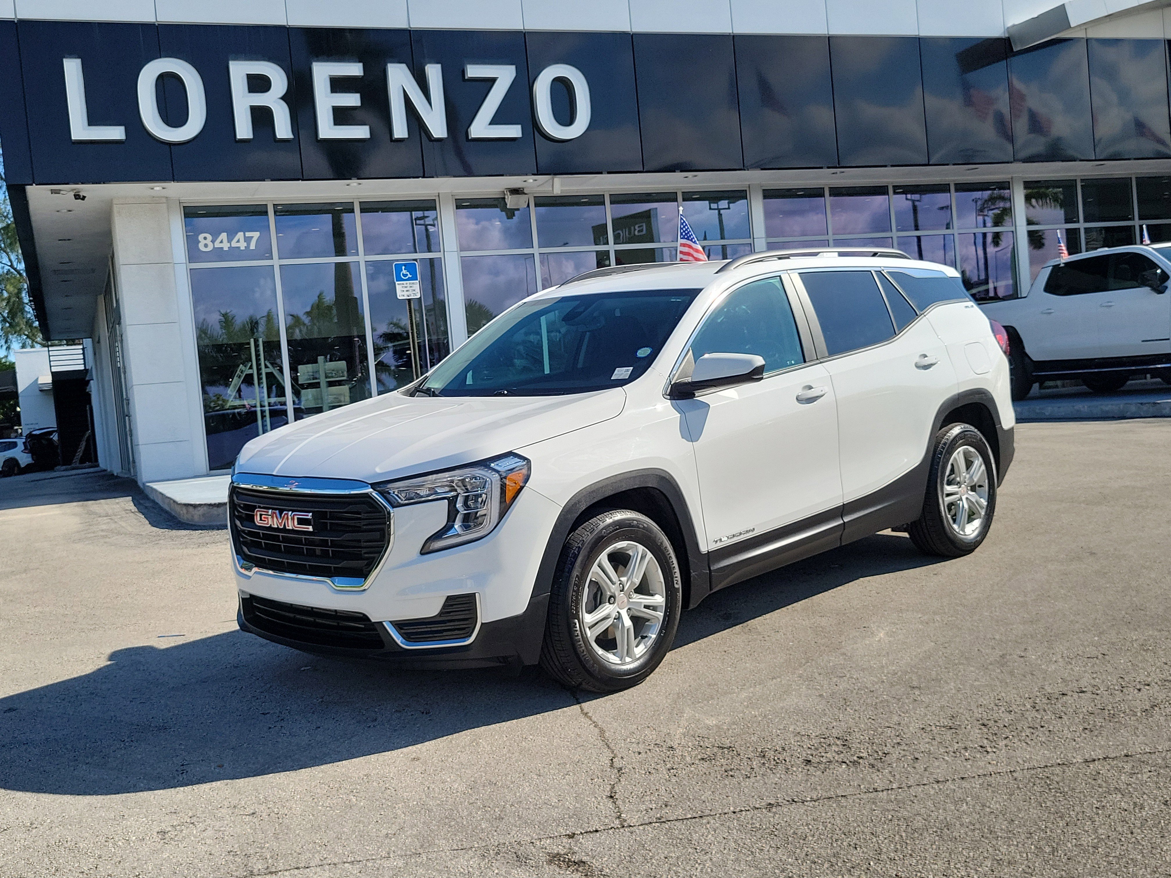 Used 2024 GMC Terrain SLE w/ Driver Convenience Package