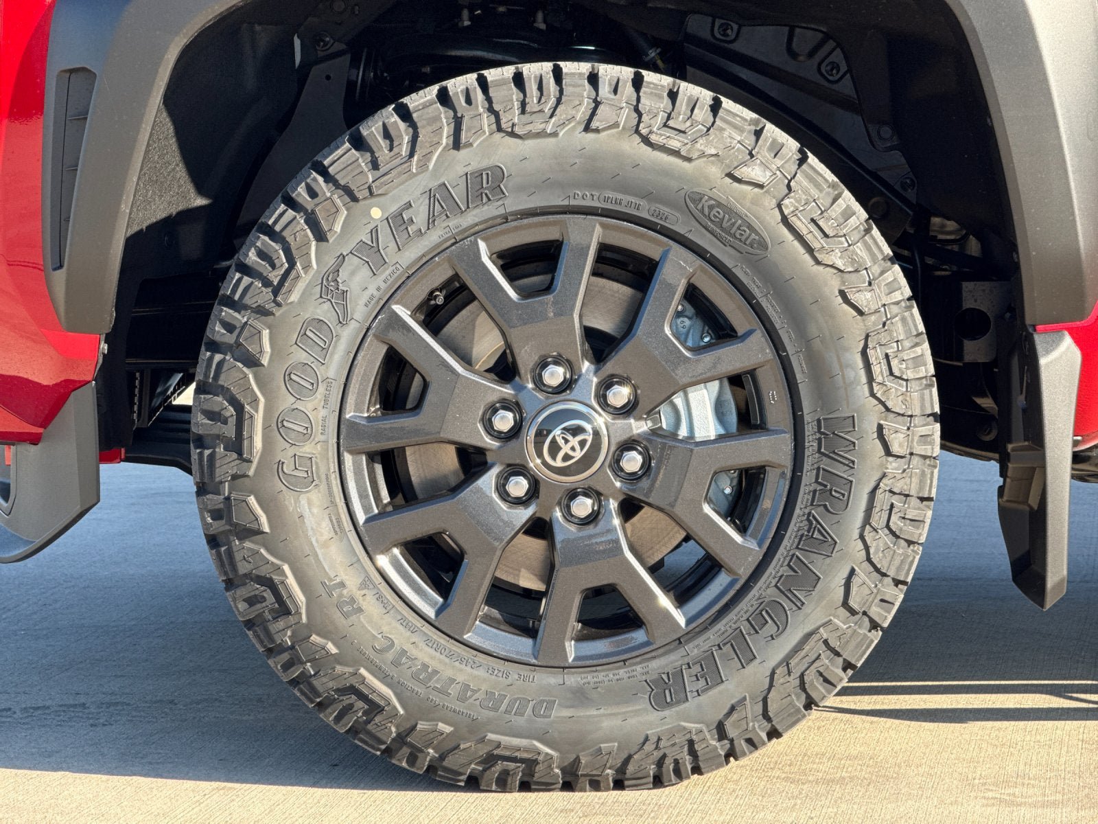 New 2026 Toyota 4Runner SR5 AWD/4WD image 32