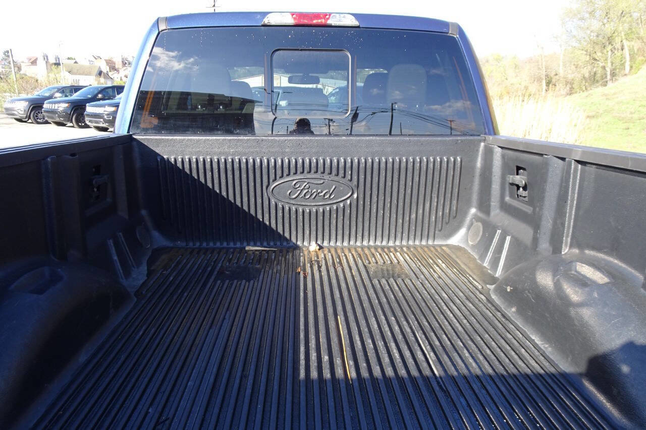 Used 2015 Ford F150 XLT w/ Equipment Group 302A Luxury AWD/4WD image 9