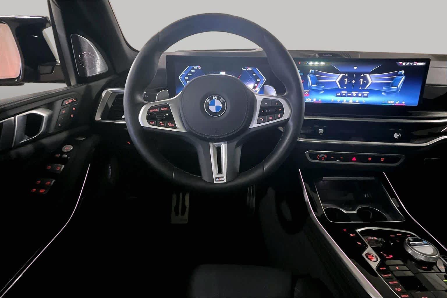 Certified 2025 BMW X7 M60i AWD/4WD image 5