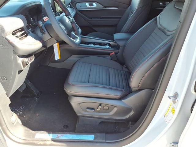 New 2026 Ford Explorer ST-Line w/ ST-Line Street Pack AWD/4WD image 14