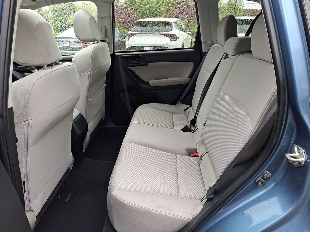 Used 2015 Subaru Forester 2.5i Premium AWD/4WD image 10