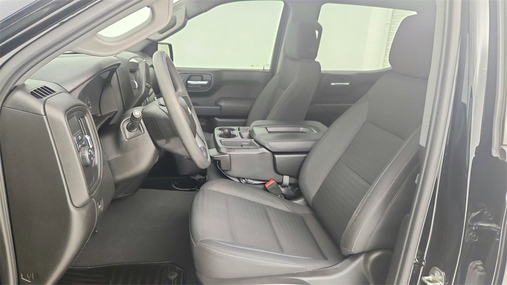 Used 2023 Chevrolet Silverado 1500 Custom image 15