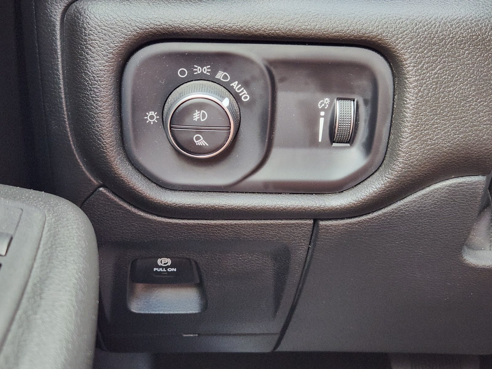 Used 2024 RAM 1500 Tradesman w/ Night Edition AWD/4WD image 31