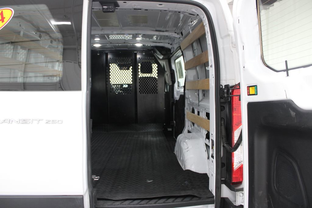 Used 2024 Ford Transit 250 Low Roof w/ Exterior Upgrade Package RWD image 30