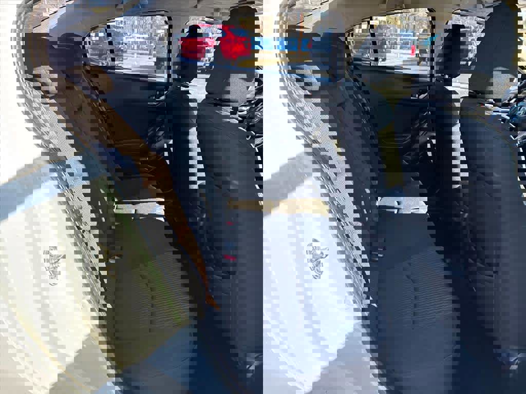 Used 2016 MAZDA MAZDA3 i Touring image 8