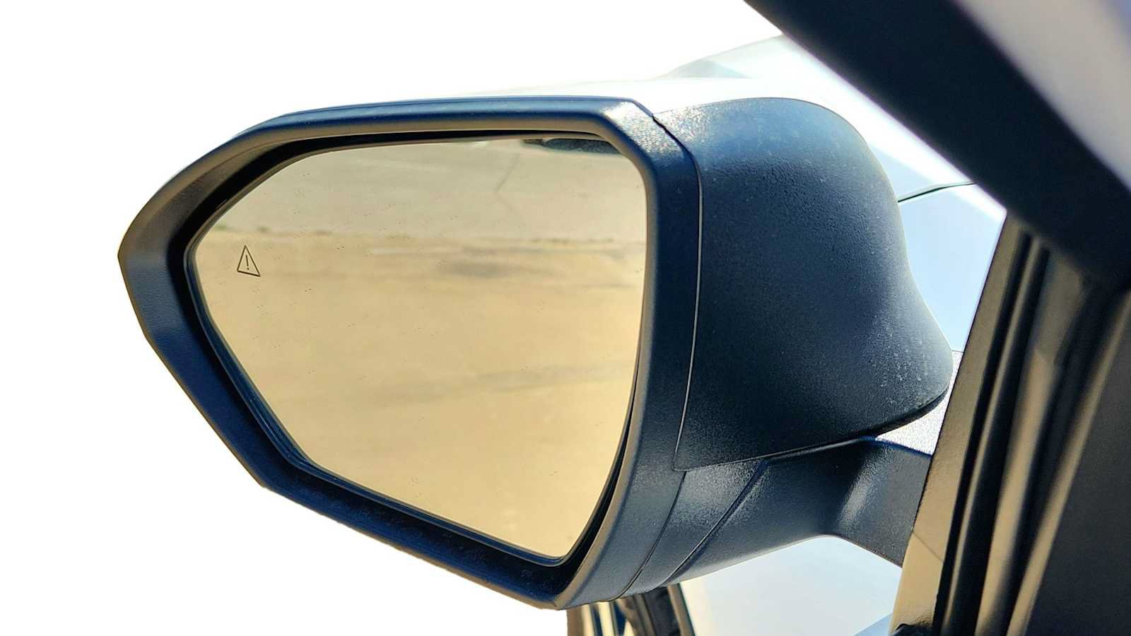 Used 2025 Hyundai Santa Cruz SE FWD image 11