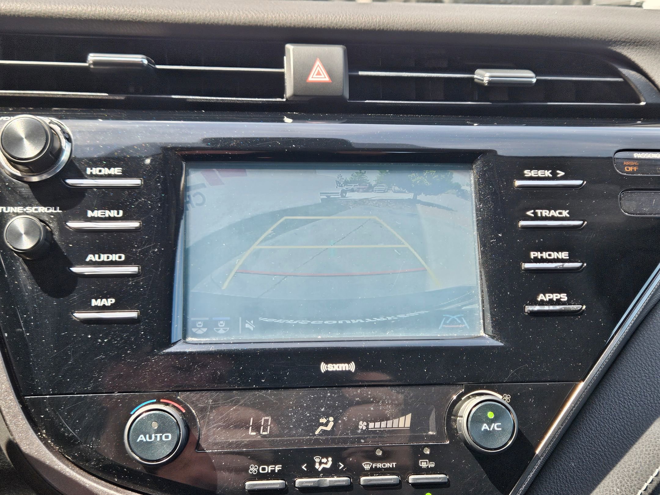 Used 2020 Toyota Camry SE w/ Convenience Package image 32