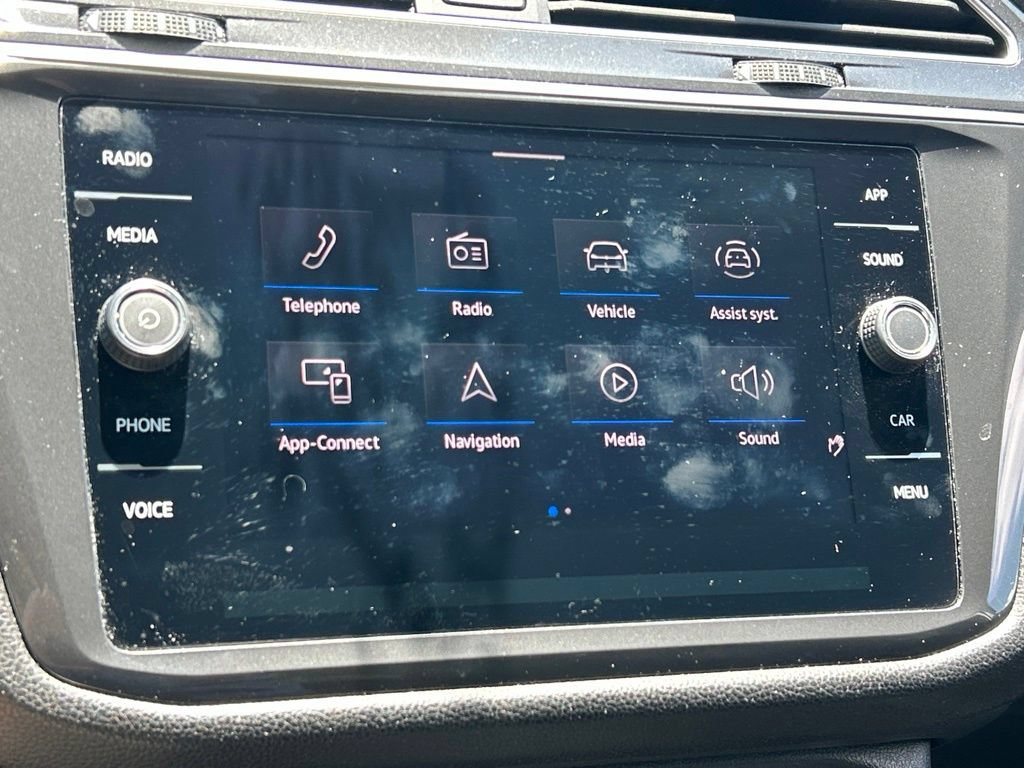 Certified 2023 Volkswagen Tiguan SE FWD image 33