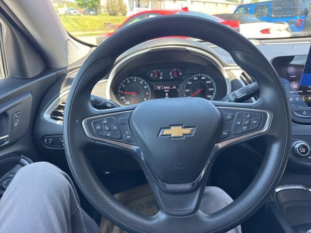 Used 2024 Chevrolet Malibu LT FWD image 18