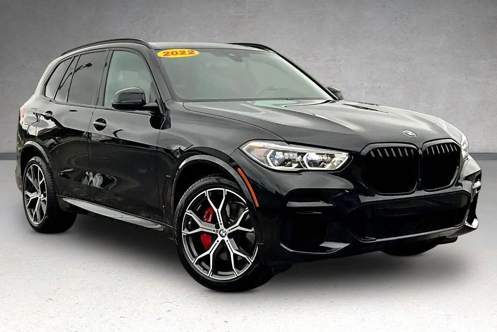 Used 2022 BMW X5 xDrive40i w/ M Sport Package AWD/4WD image 3