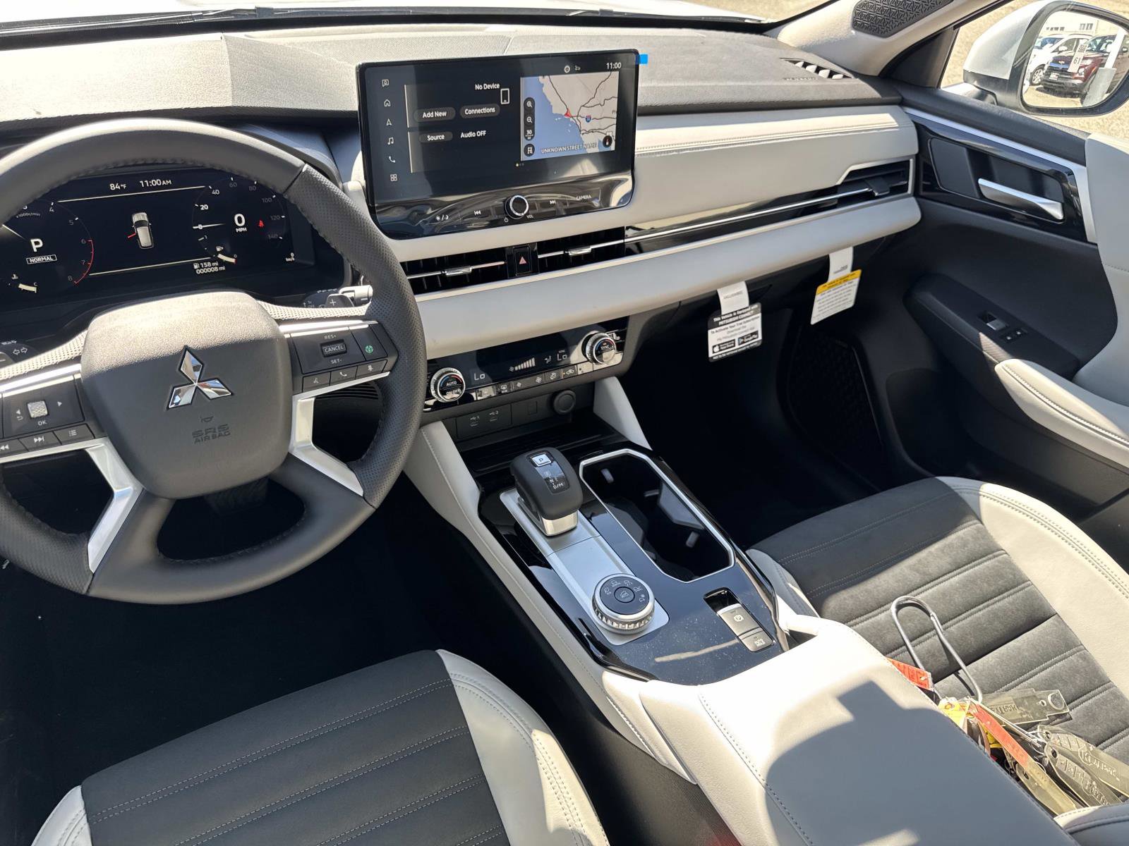 New 2026 Mitsubishi Outlander SE image 9