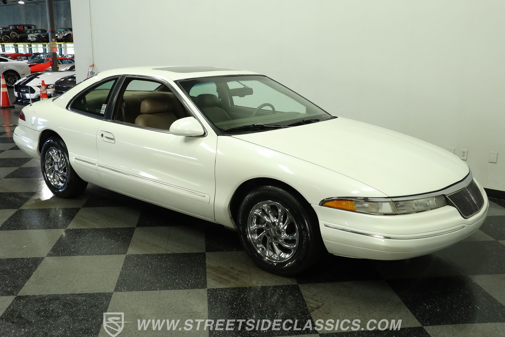 Used 1993 Lincoln Mark VIII RWD image 14