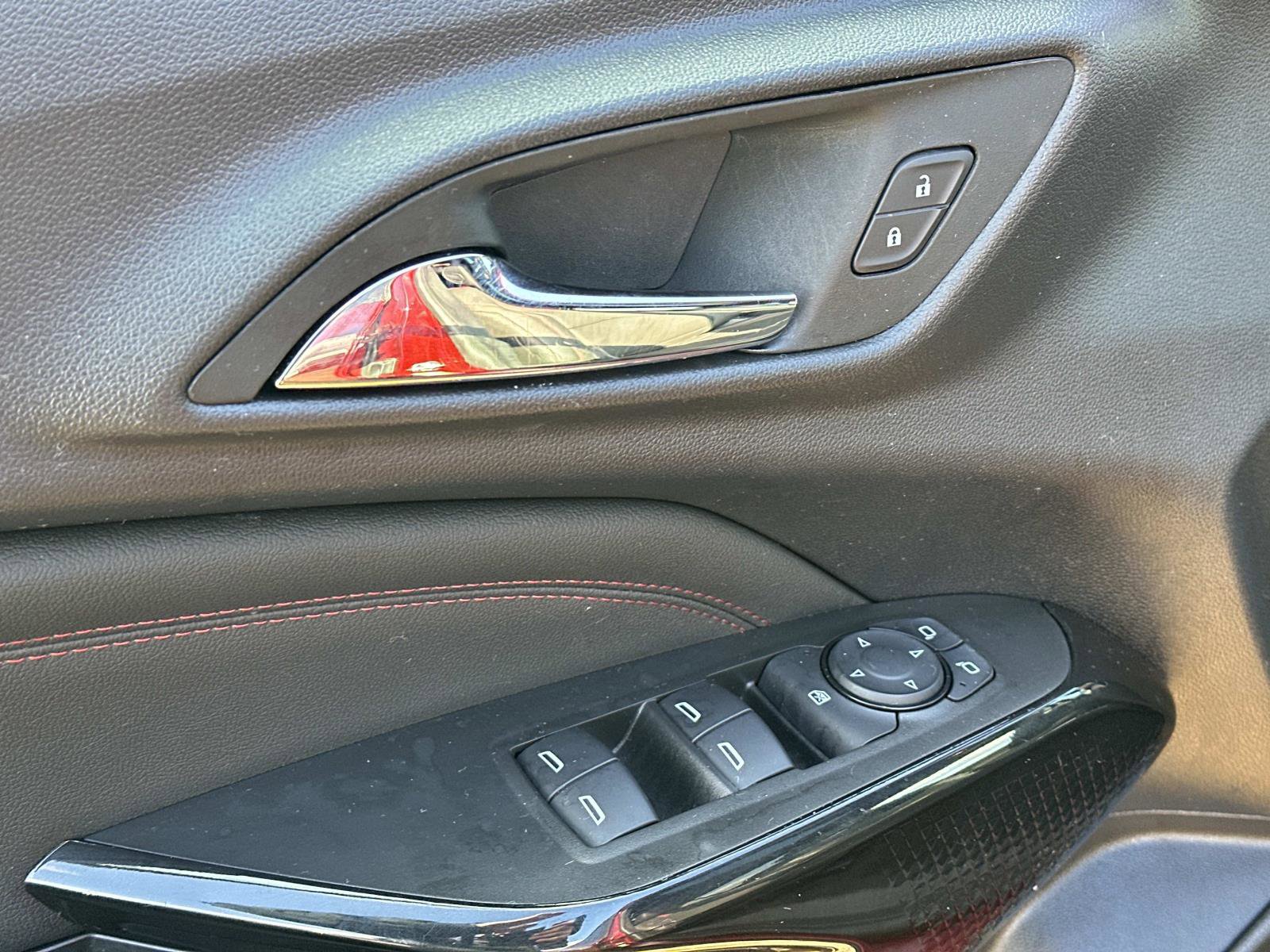 Certified 2025 Chevrolet Trax RS w/ Sunroof Package image 15