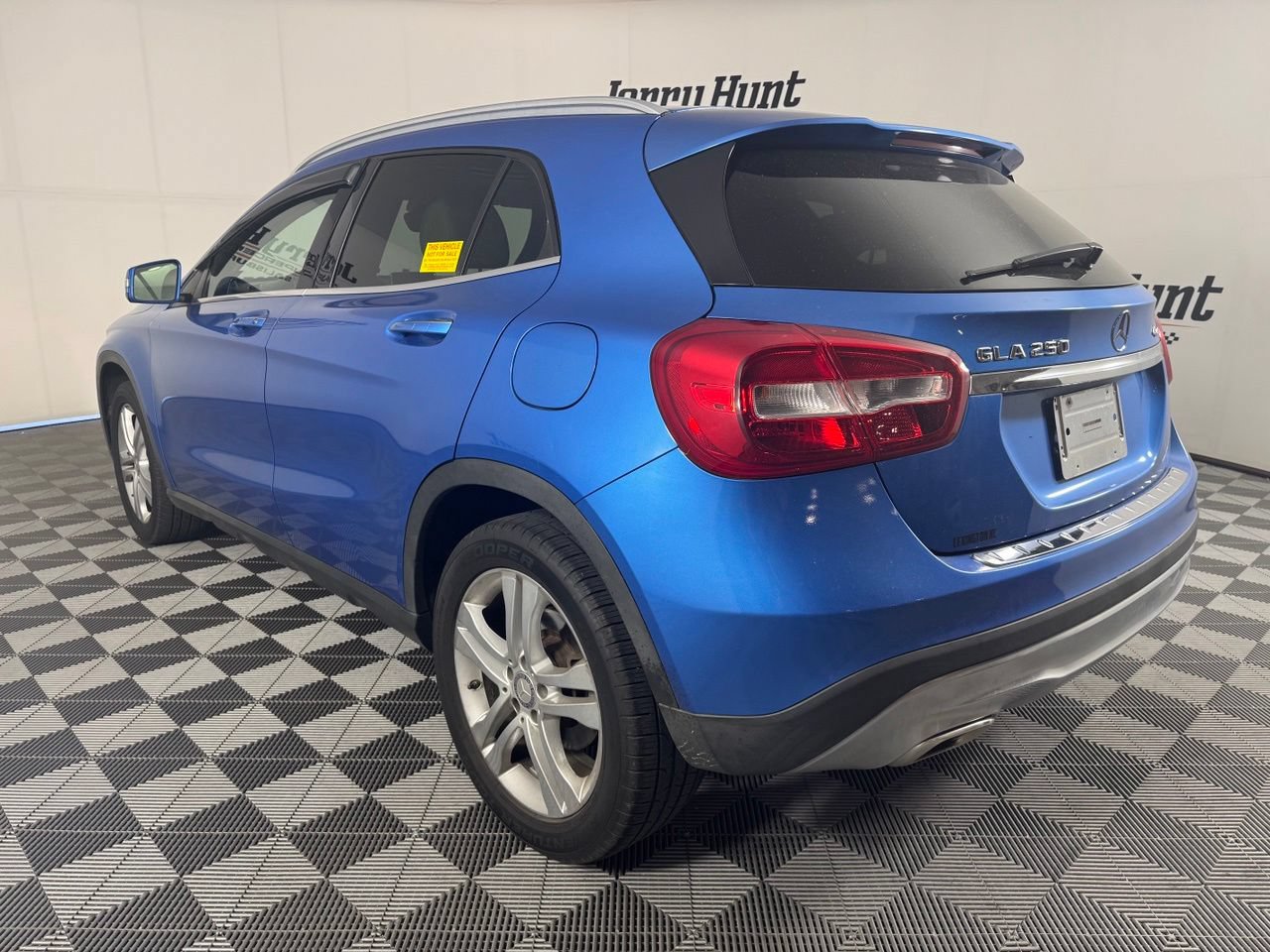 Used 2015 Mercedes-Benz GLA 250 4MATIC image 9