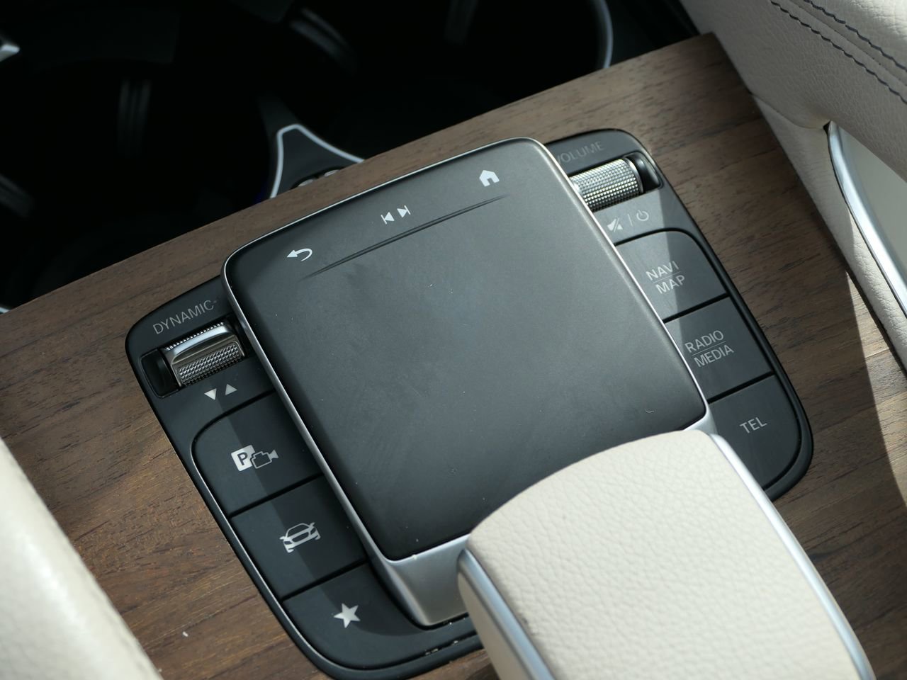 Used 2024 Mercedes-Benz GLE 450 4MATIC image 28