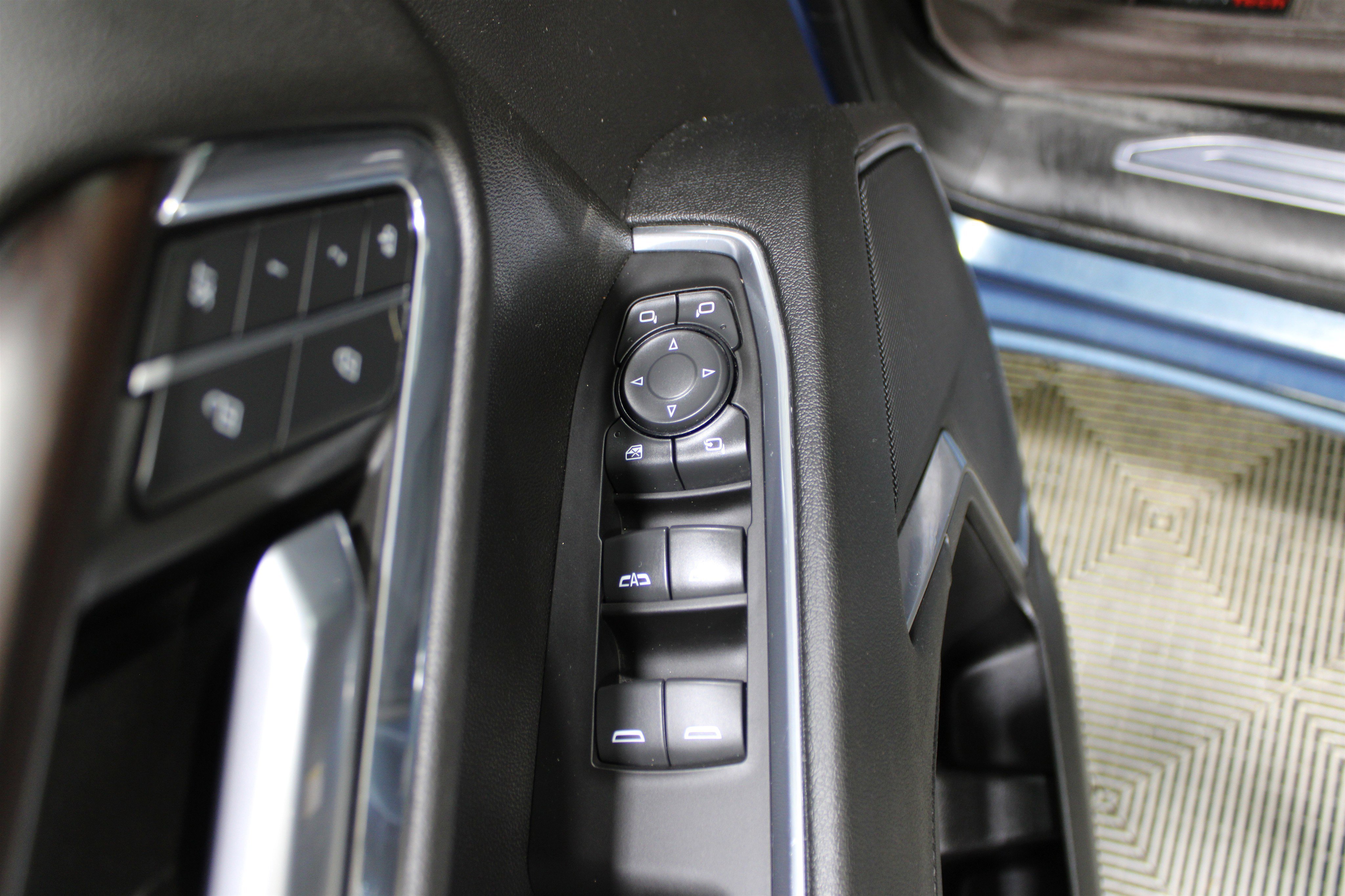 Used 2024 GMC Sierra 1500 SLT image 7