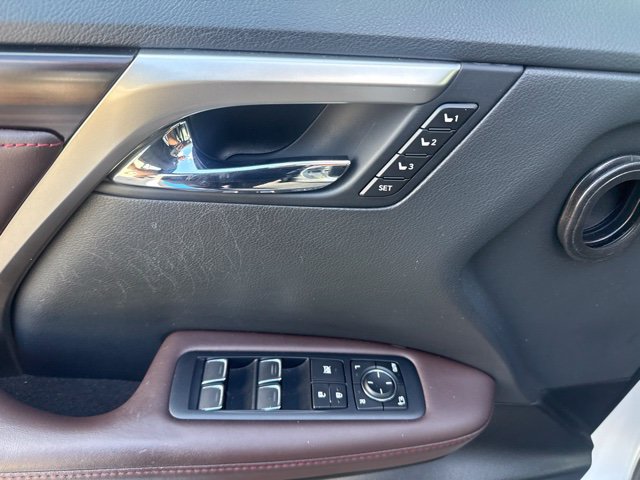 Used 2018 Lexus RX 350L FWD w/ Premium Package image 9