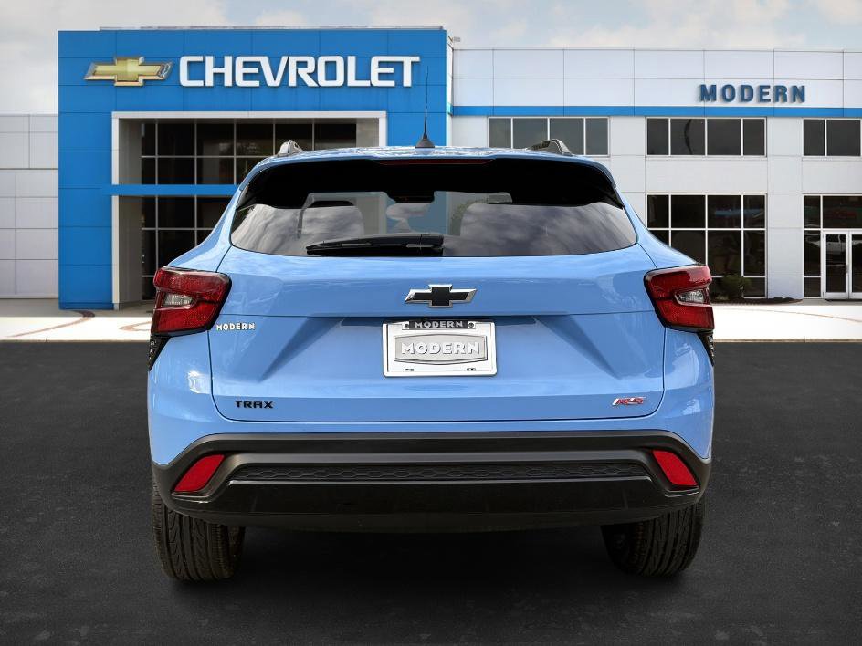 Used 2024 Chevrolet Trax RS w/ Sunroof Package image 4