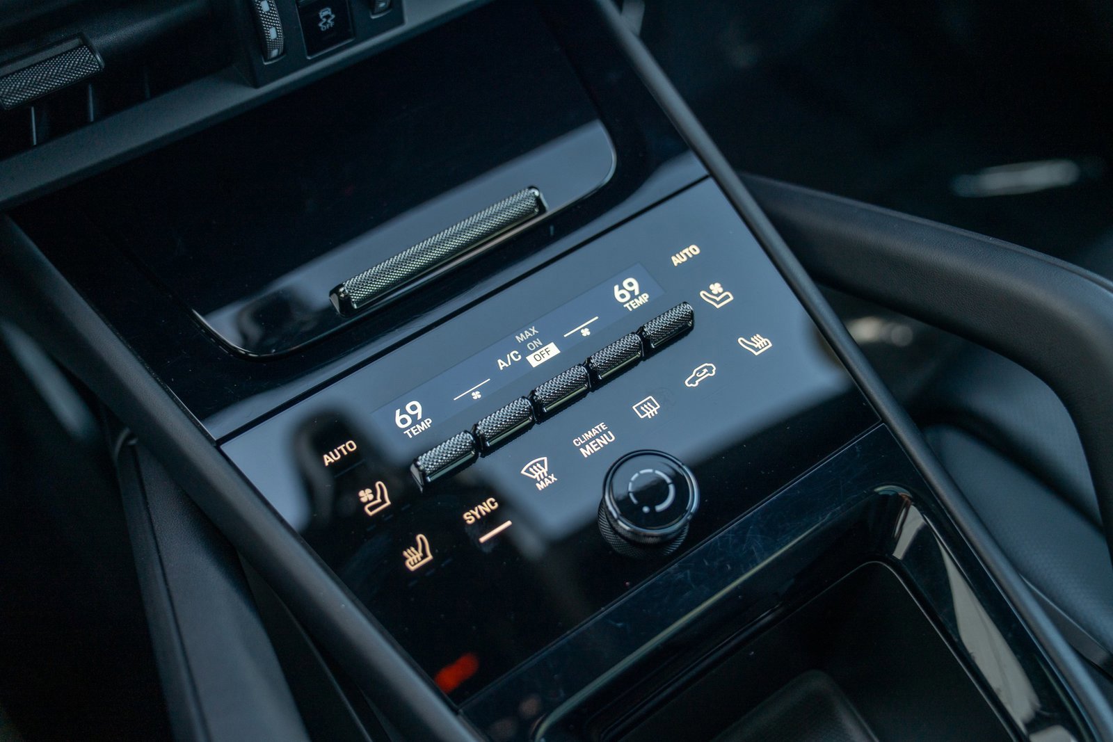 Used 2025 Porsche Cayenne image 20