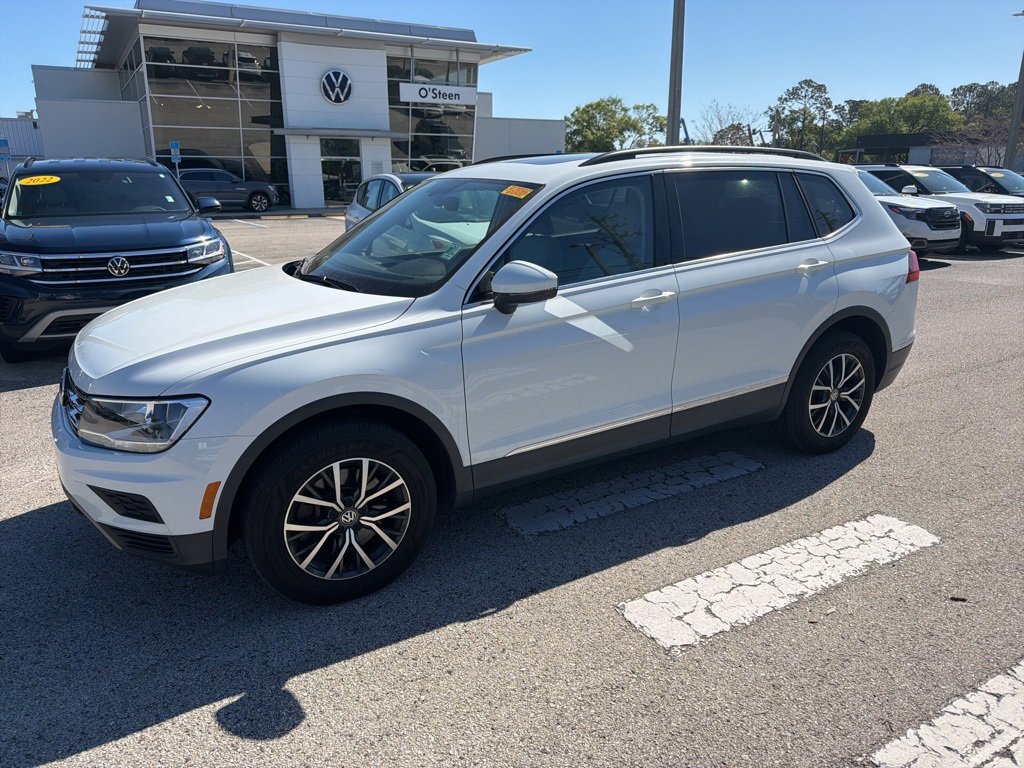 Certified 2020 Volkswagen Tiguan SE w/ Panoramic Sunroof Package