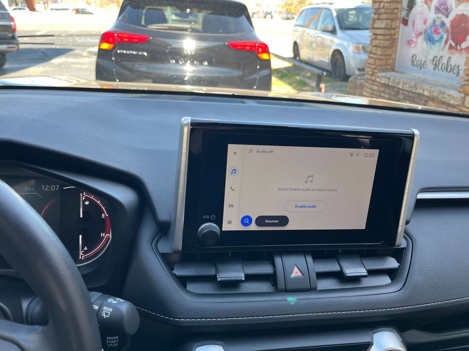 Used 2025 Toyota RAV4 XLE image 18