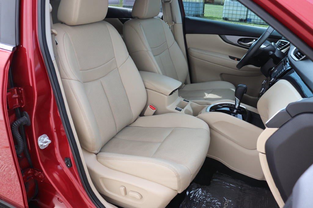Used 2016 Nissan Rogue SL AWD/4WD image 35