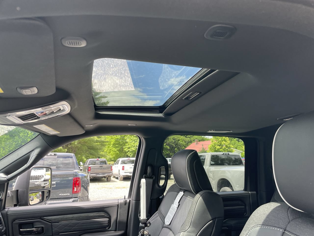 New 2026 RAM 3500 Limited AWD/4WD image 22