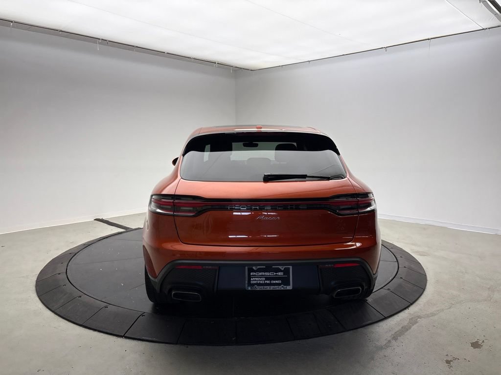 Certified 2024 Porsche Macan AWD/4WD image 6