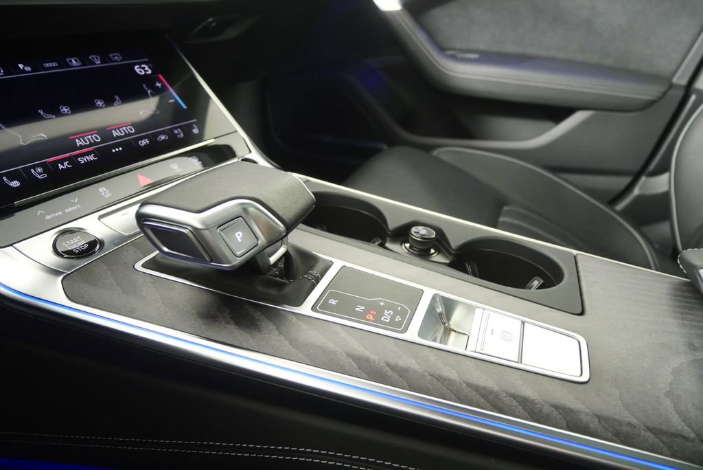 Used 2025 Audi A6 3.0T Prestige w/ Prestige Package image 27