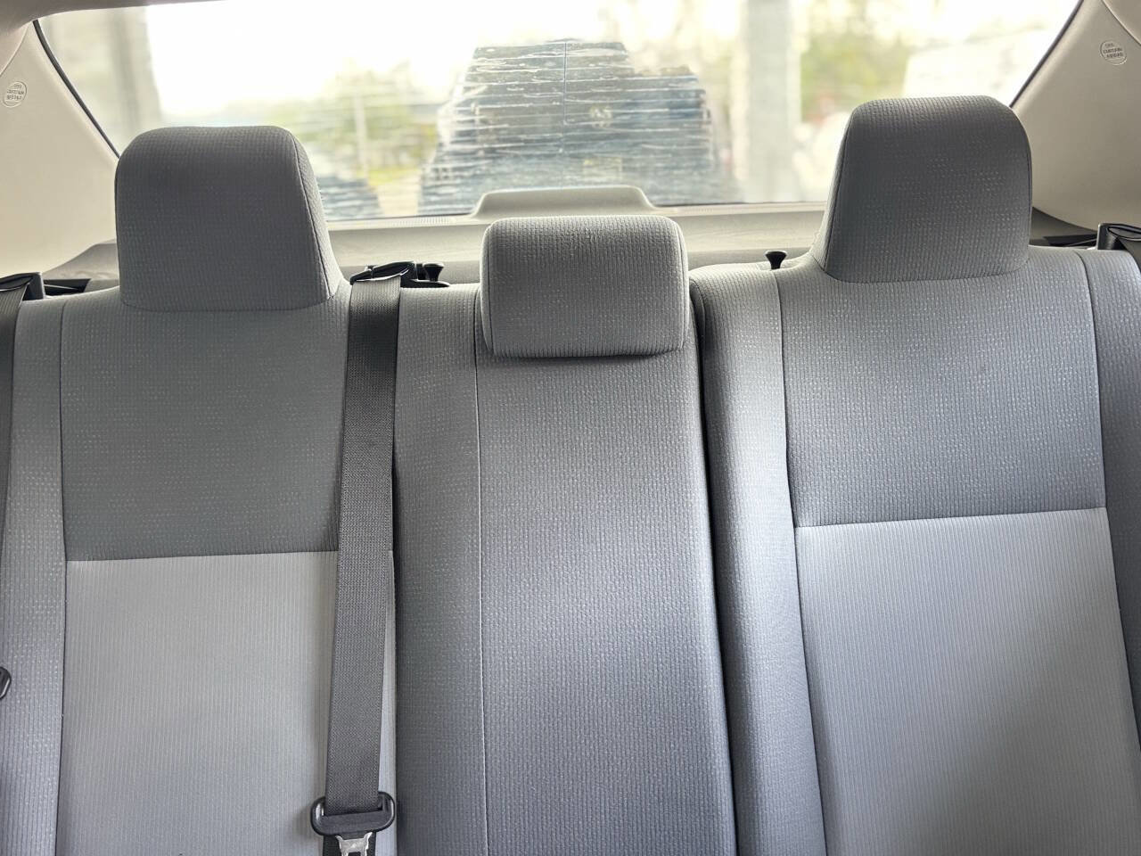 Used 2015 Toyota Corolla L image 24