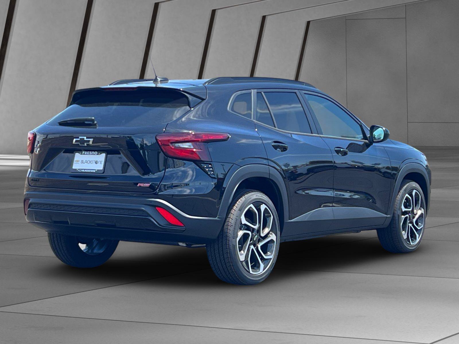 New 2026 Chevrolet Trax RS w/ Sunroof Package FWD image 4