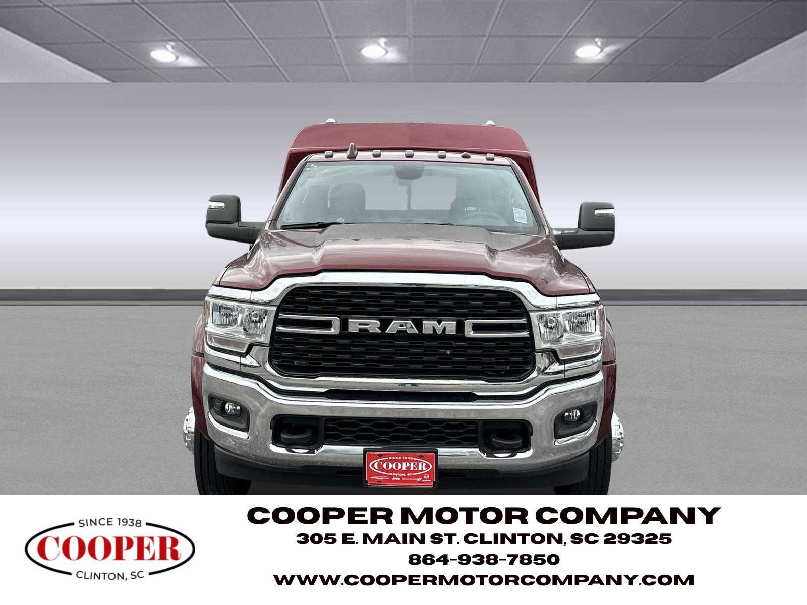 Used 2024 RAM 5500 SLT w/ Quick Order Package 2YG SLT image 2